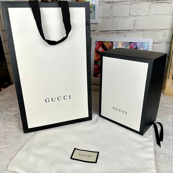 GUCCI Dust Bag, Box and Shopping Bag Packaging gift set - Picture 1 of 8